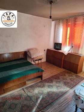 Piso de la casa Strazhitsa, región Veliko Tarnovo 4