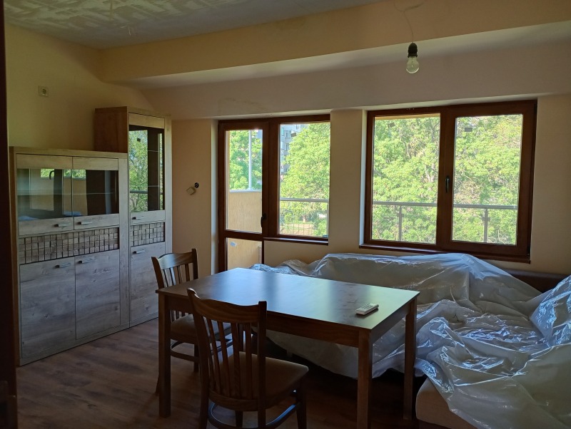 Продава  3-стаен, град Плевен, 9-ти квартал •  115 000 EUR • ID 13930258 — holmes.bg - [1] 