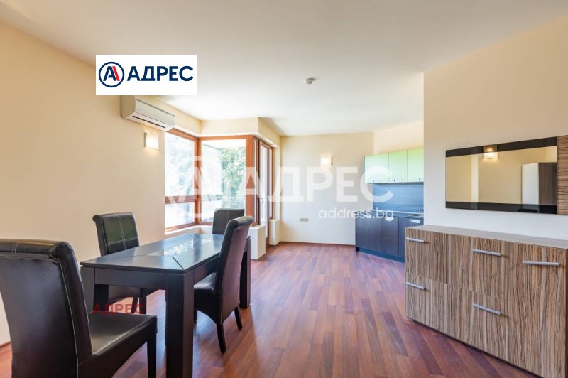En venta  2 dormitorios Varna , k.k. Zlatni pyasatsi , 118 metros cuadrados | 44803402