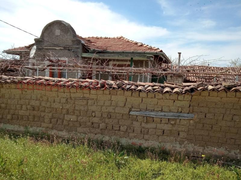 Продава КЪЩА, с. Ново Янково, област Шумен, снимка 4 - Къщи - 52781462