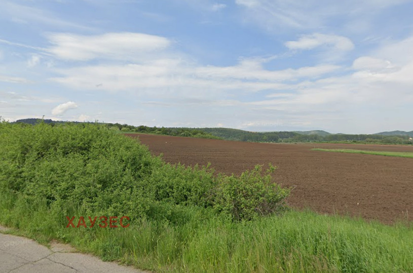 Продава ПАРЦЕЛ, с. Саранци, област София област