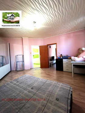 1 quarto Gorna Oriahovica, região Veliko Tarnovo 5