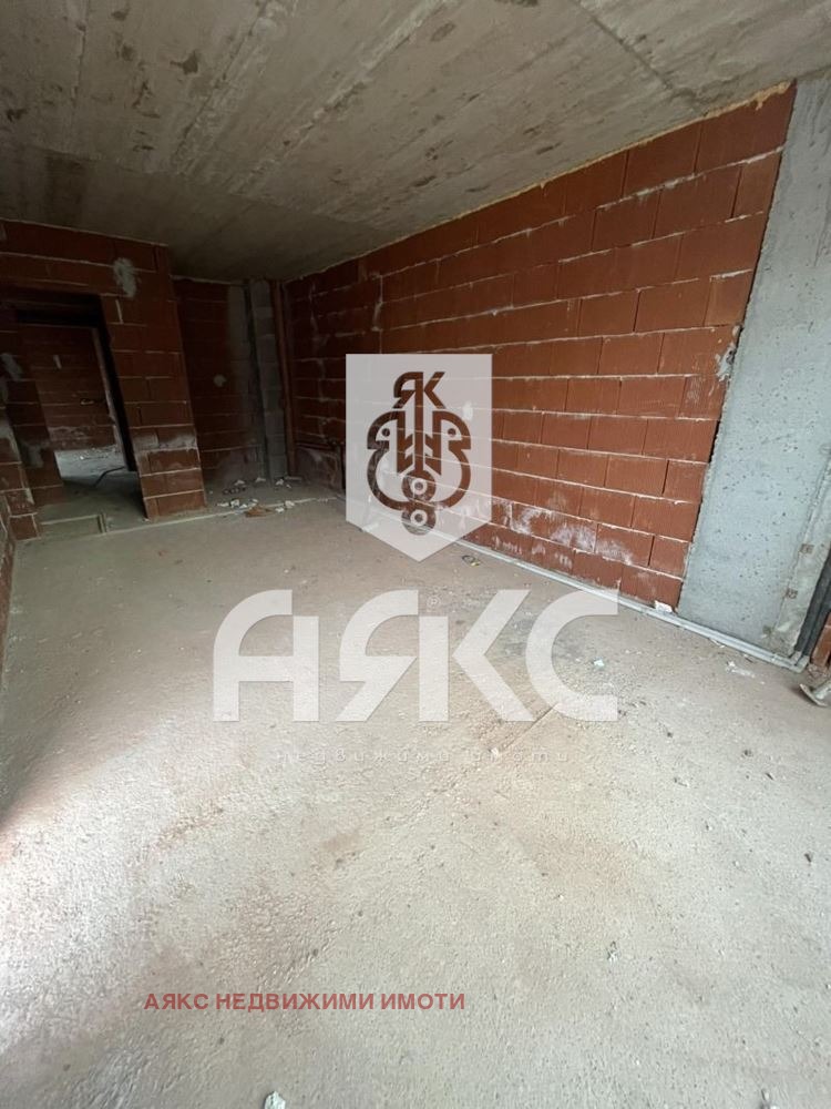 Продава  2-стаен град София , Левски , 62 кв.м | 52284946 - изображение [2]