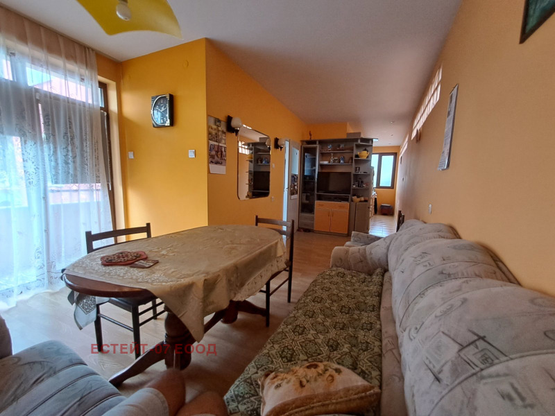 Продава  Етаж от къща област Пловдив , гр. Баня , 120 кв.м | 58402357 - изображение [9]