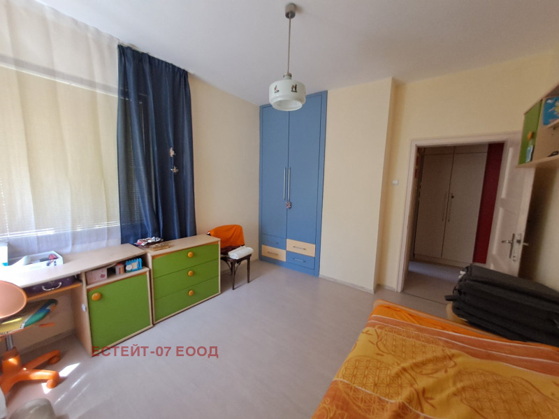 Продава  Етаж от къща област Пловдив , гр. Баня , 120 кв.м | 58402357 - изображение [15]