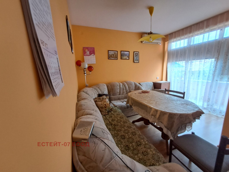 Продава  Етаж от къща област Пловдив , гр. Баня , 120 кв.м | 58402357 - изображение [8]