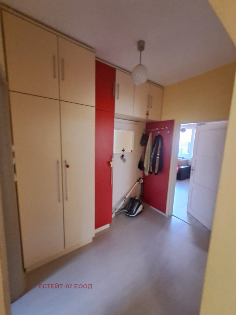 Продава  Етаж от къща област Пловдив , гр. Баня , 120 кв.м | 58402357 - изображение [14]