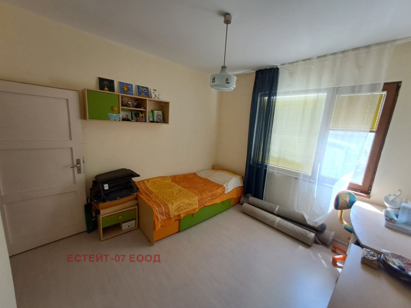 Продава  Етаж от къща област Пловдив , гр. Баня , 120 кв.м | 58402357 - изображение [16]