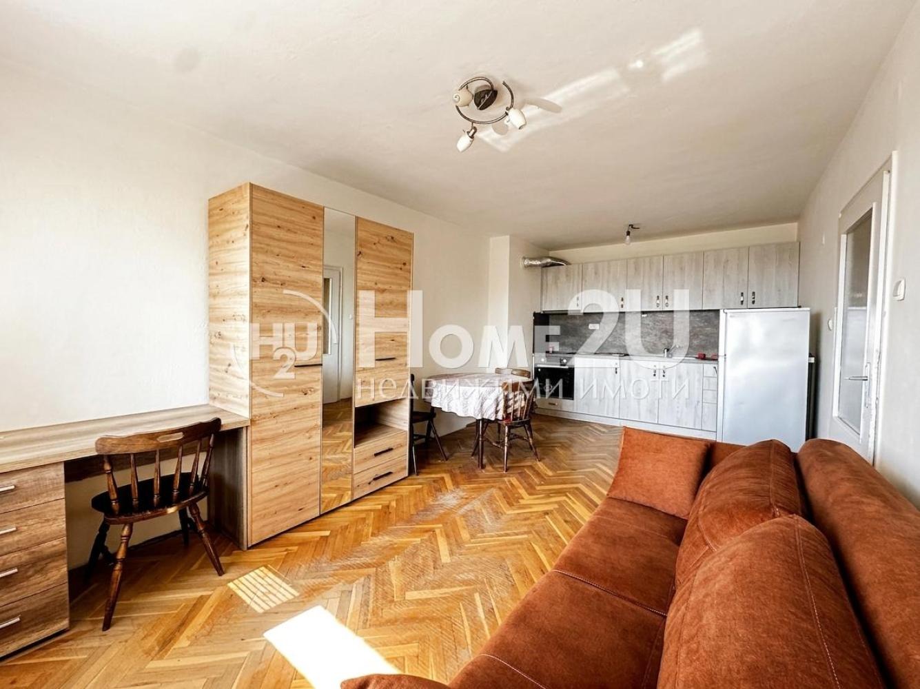 Продава 2-СТАЕН, гр. Варна, Левски 1