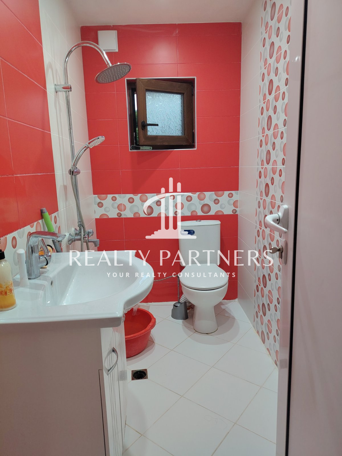 Продава КЪЩА, гр. Радомир, област Перник, снимка 10 - Къщи - 56508406