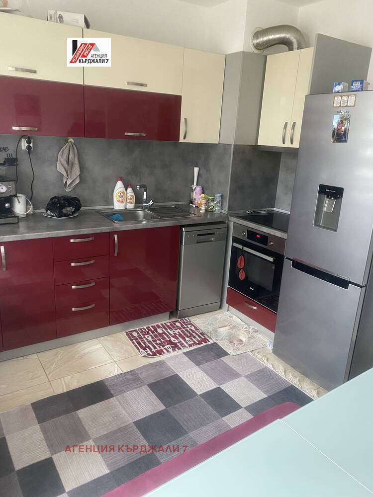 Продава 3-СТАЕН, гр. Кърджали, Възрожденци, снимка 4 - Апартаменти - 54773607