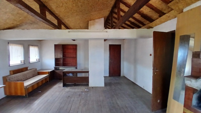 Na prodej  Podlaha domu oblast Shumen , Novi pazar , 168 m2 | 90989651 - obraz [13]