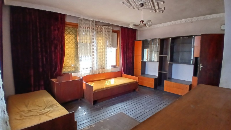 Na prodej  Podlaha domu oblast Shumen , Novi pazar , 168 m2 | 90989651 - obraz [4]
