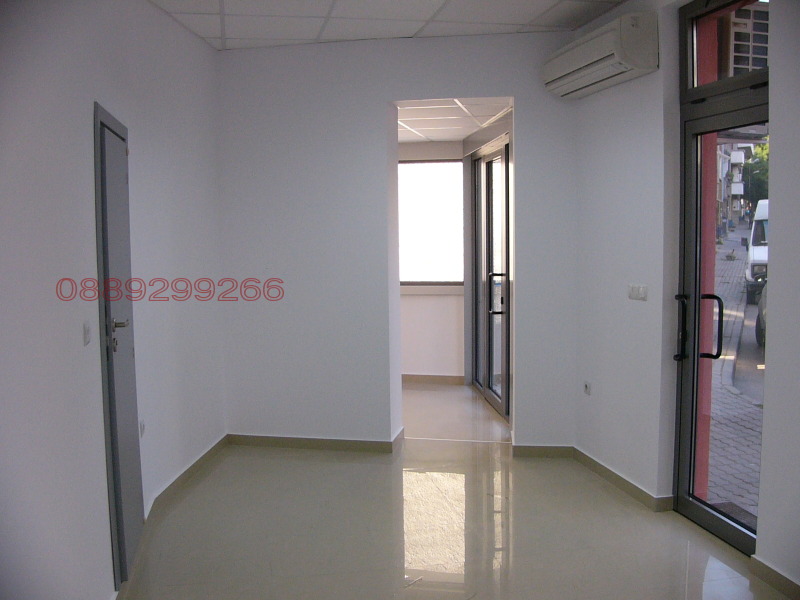 Продава МАГАЗИН, гр. Велико Търново, Център, снимка 7 - Магазини - 52780846