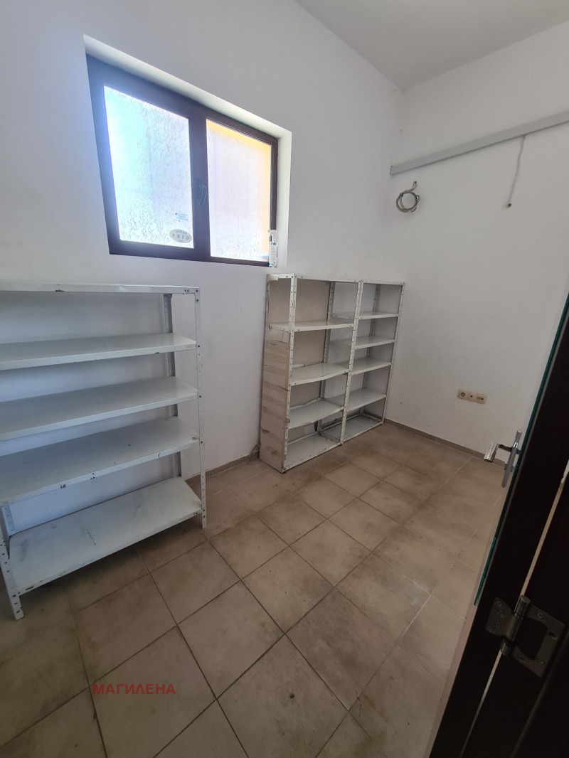 Продава  Магазин град Пловдив , Въстанически , 70 кв.м | 37506853 - изображение [3]