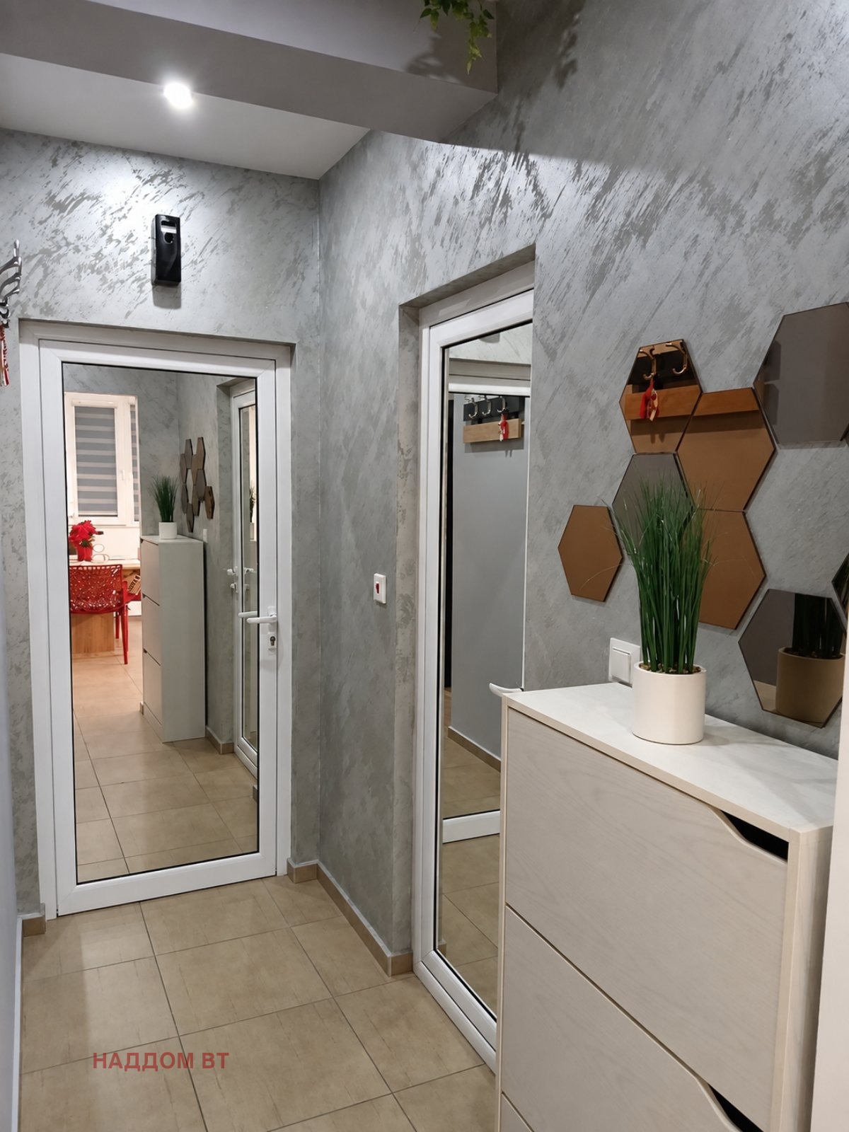 Продава 3-СТАЕН, гр. Велико Търново, Колю Фичето, снимка 11 - Апартаменти - 56080521