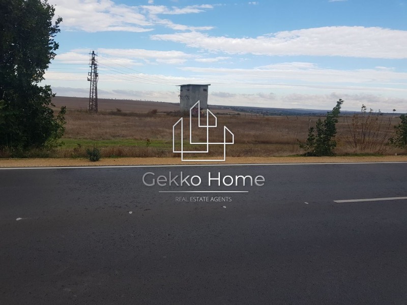 Продава ПАРЦЕЛ в област Варна, с. Кичево - 5402 кв.м / 185 000 € » 361 828.55 лв., ГЕККО ХОУМ