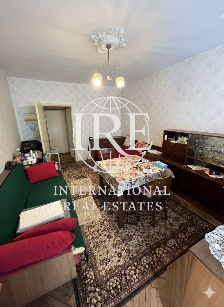 Продава 3-СТАЕН, гр. Добрич, Център, снимка 2 - Апартаменти - 52748043