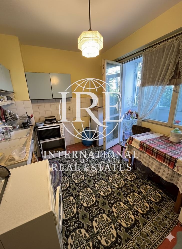 Продава 3-СТАЕН, гр. Добрич, Център