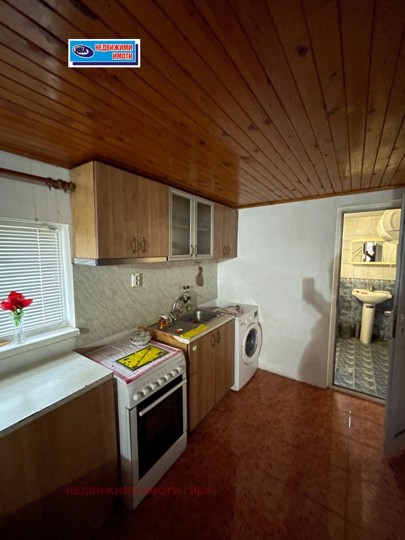 Продава КЪЩА, с. Поликраище, област Велико Търново, снимка 8 - Къщи - 52126839