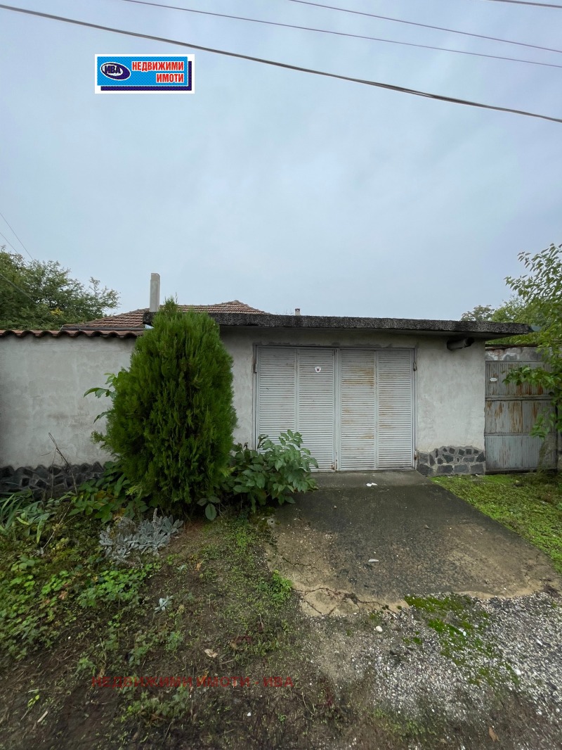 Продава КЪЩА, с. Поликраище, област Велико Търново, снимка 15 - Къщи - 52126839