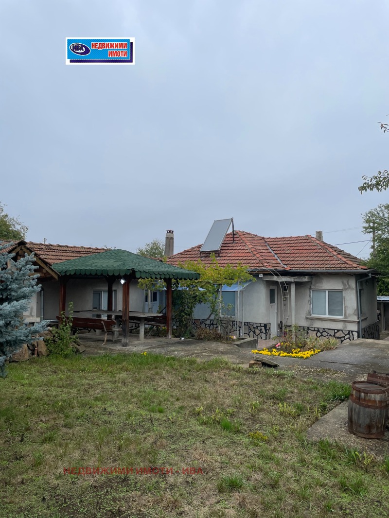 Продава КЪЩА, с. Поликраище, област Велико Търново, снимка 12 - Къщи - 52126839