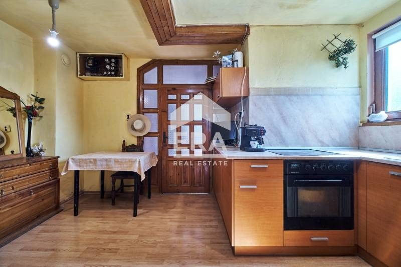 Продава КЪЩА, гр. Каварна, област Добрич, снимка 4 - Къщи - 54892206