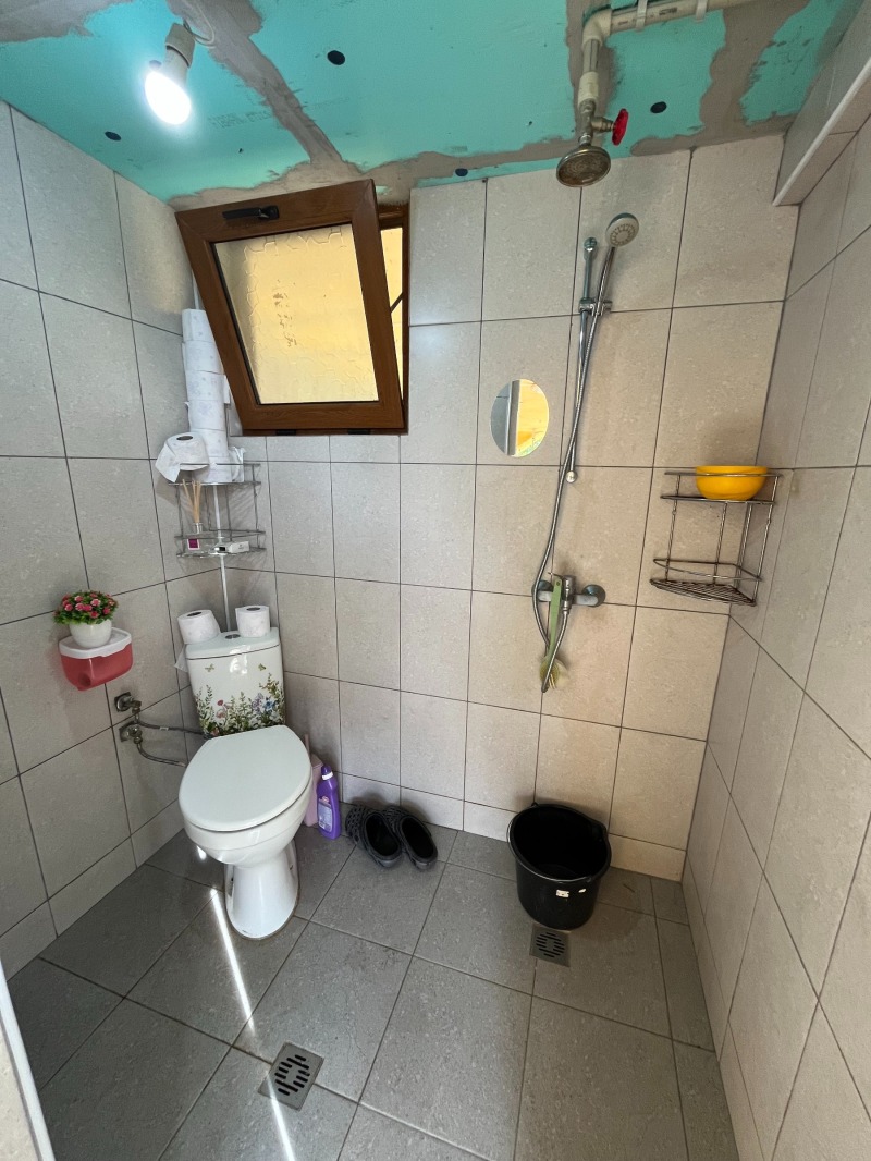 Продава ВИЛА, гр. Казанлък, област Стара Загора, снимка 6 - Вили - 52236819