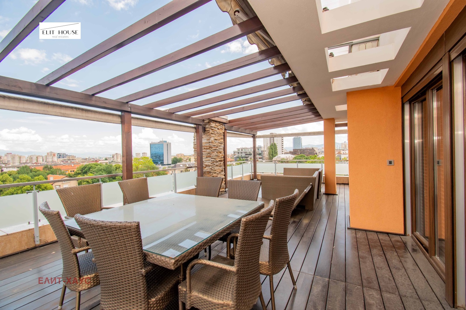 Продава МЕЗОНЕТ, гр. София, Изток, снимка 2 - Апартаменти - 54803209