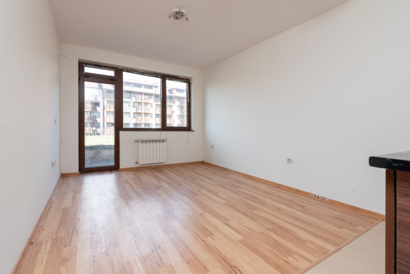 Продава  3-стаен град Кюстендил , Център , 98 кв.м | 57321611