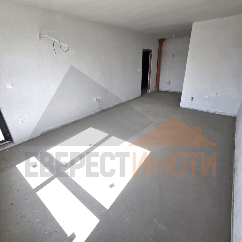 Продается  1 спальня Пловдив , Христо Смирненски , 65 кв.м | 47149092