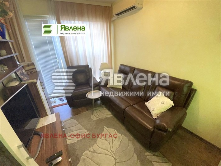 Продава 3-СТАЕН, гр. Бургас, област Бургас, снимка 2 - Aпартаменти - 46912767