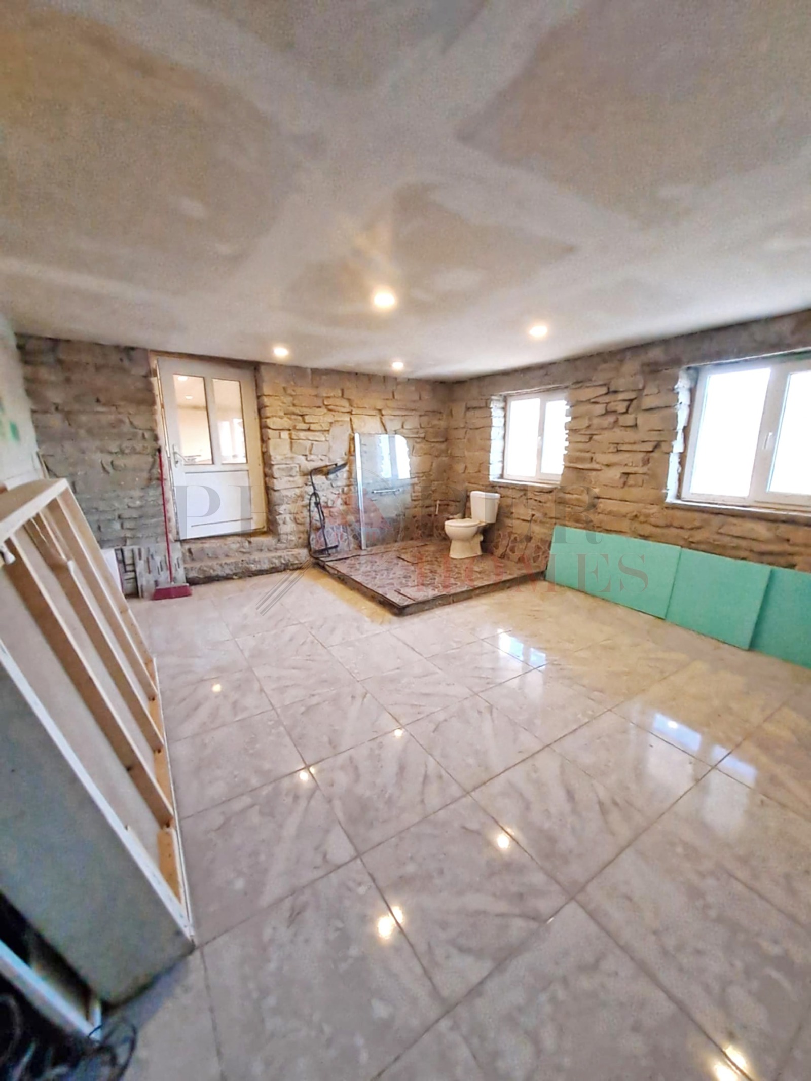 Продава КЪЩА, с. Горна Липница, област Велико Търново, снимка 10 - Къщи - 54934743
