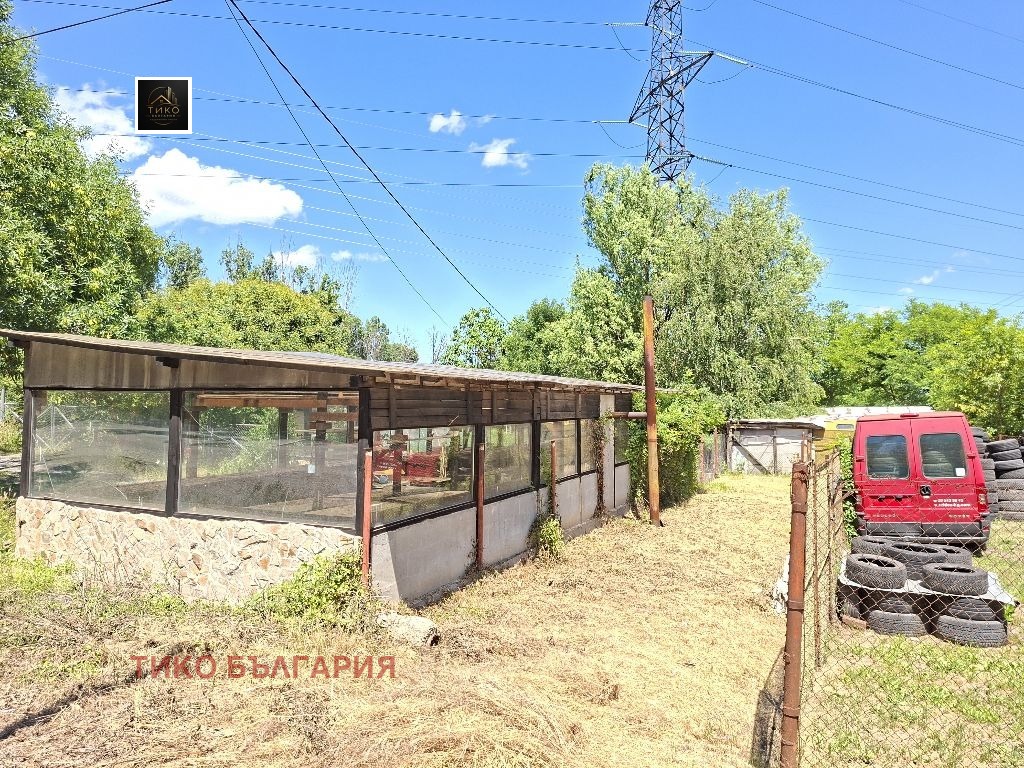 Продава ПАРЦЕЛ, гр. София, Требич