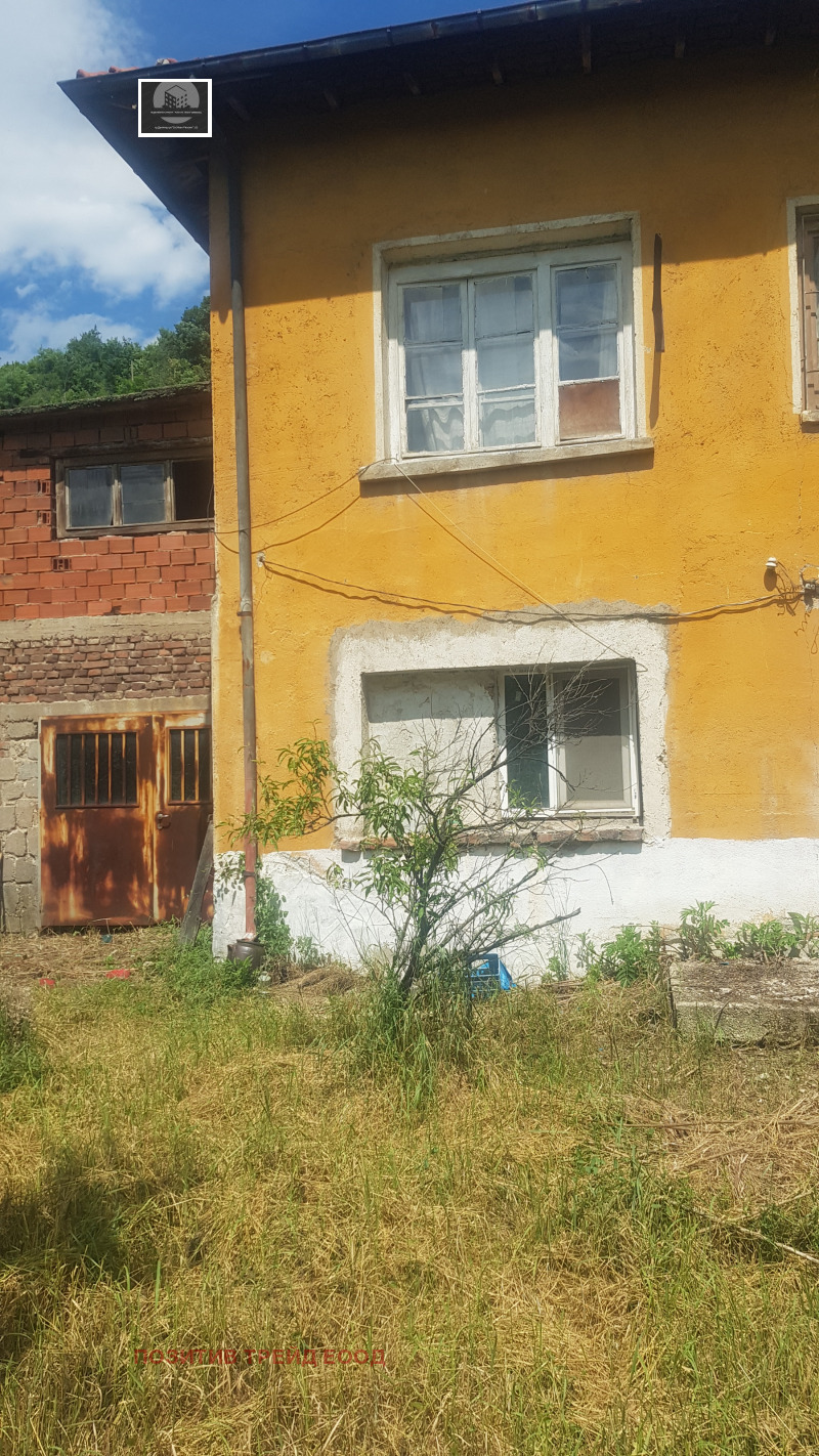 Продава КЪЩА в област Кюстендил, гр. Бобов дол - 80 кв.м / 23 008.13 € » 45 000 лв., ПОЗИТИВ ТРЕЙД ЕООД