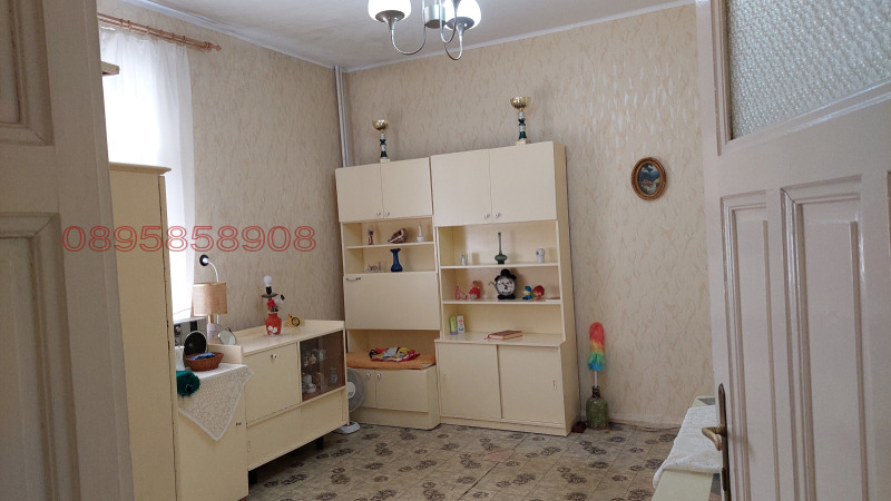 Te koop  1 slaapkamer Sofia , Tsentar , 73 m² | 55317104 - afbeelding [2]