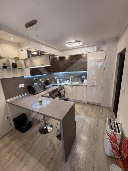 Продава 2-СТАЕН, гр. Бургас, Лазур, снимка 4 - Апартаменти - 53874143