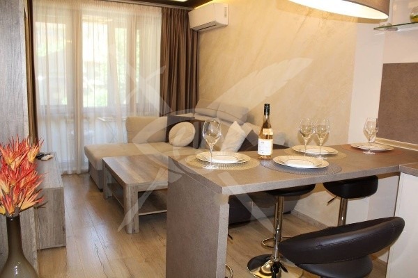 Продава 2-СТАЕН, гр. Бургас, Лазур