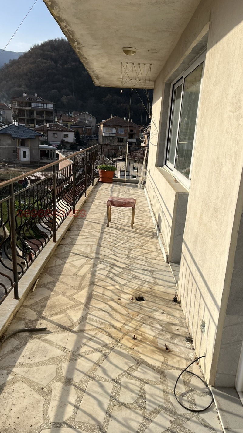 Продава МНОГОСТАЕН, гр. Петрич, област Благоевград, снимка 8 - Апартаменти - 52783451