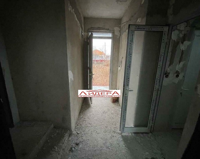 Продава  Къща област Пловдив , с. Рогош , 250 кв.м | 83788163 - изображение [5]