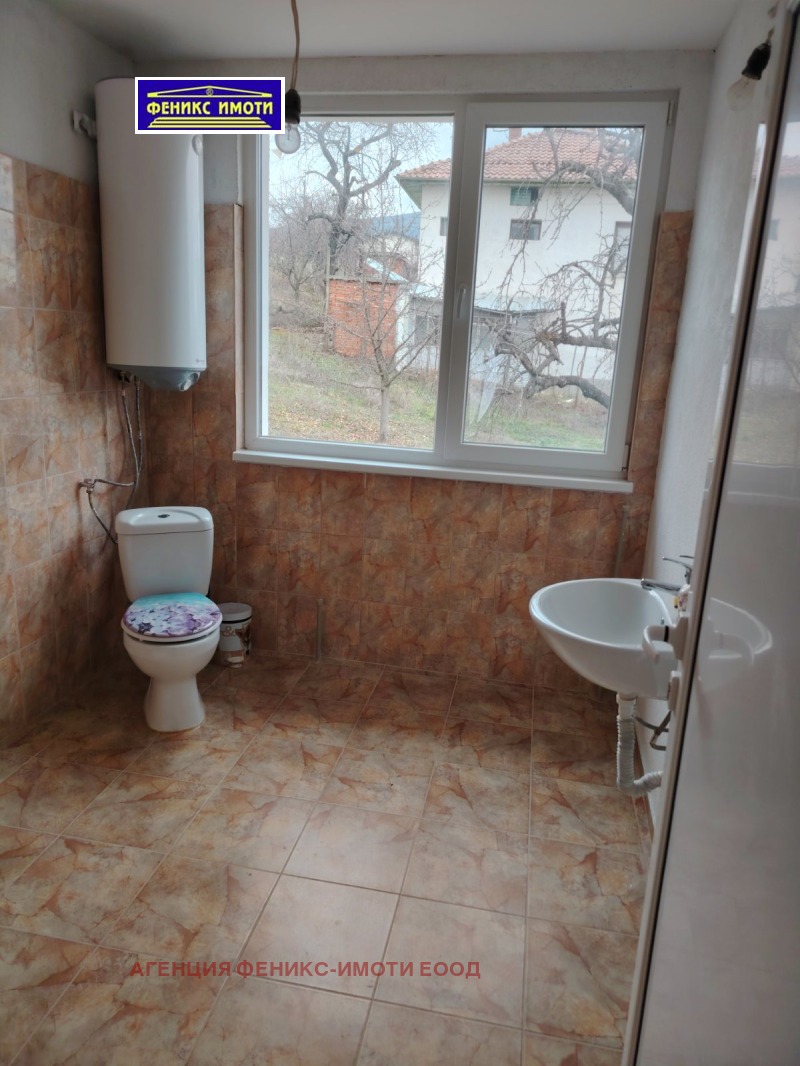 Продава КЪЩА, с. Коняво, област Кюстендил, снимка 13 - Къщи - 52638342
