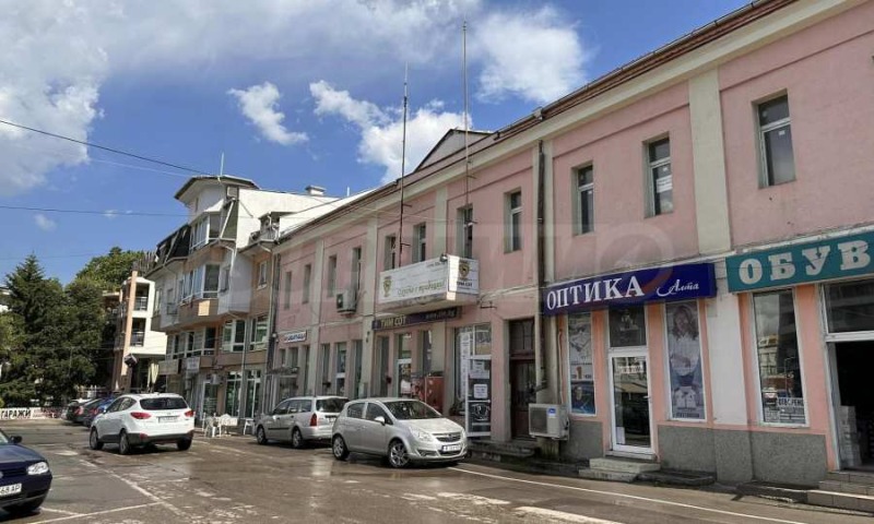 Продава  Магазин, град Добрич, Център • 1 300 000 EUR • ID 35318283 — holmes.bg - [1] 
