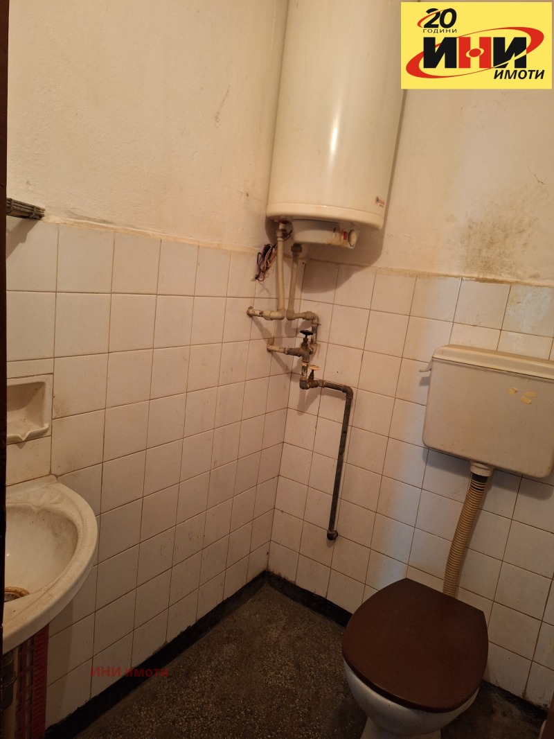 In vendita  3 camere da letto Ruse , Tsentar , 170 mq | 99994041 - Immagine [15]