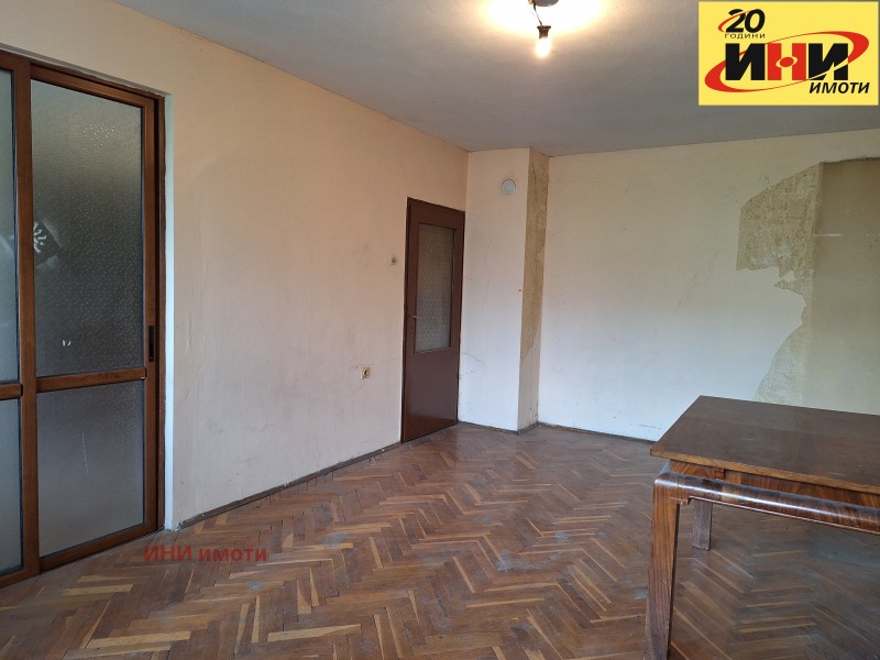 In vendita  3 camere da letto Ruse , Tsentar , 170 mq | 99994041 - Immagine [2]