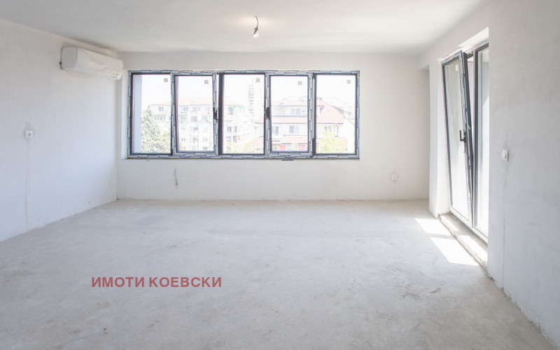 In vendita  Maisonette Sofia , Manastirski livadi , 121 mq | 77536242