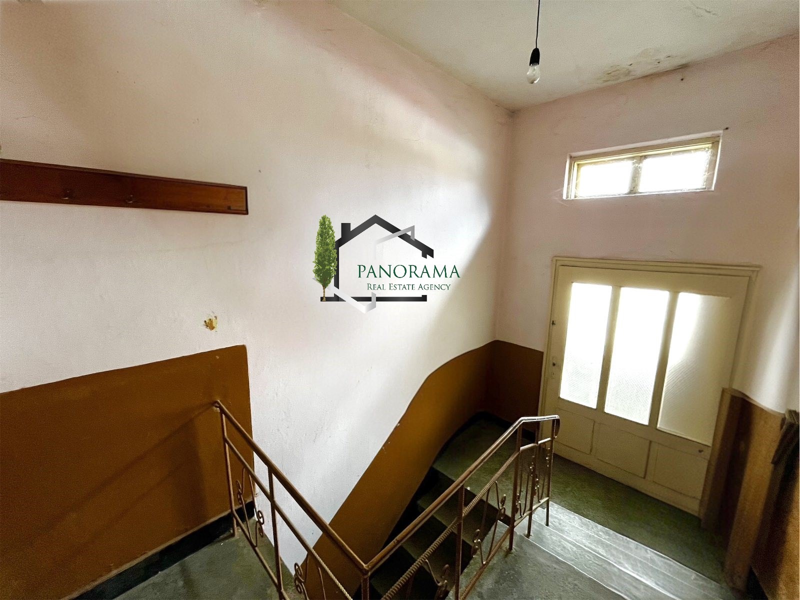 Продава КЪЩА, гр. Шумен, Военно училище, снимка 4 - Къщи - 54190626