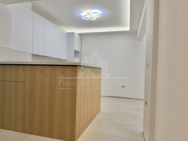 Продава 3-СТАЕН, гр. София, Център, снимка 6 - Апартаменти - 52580188