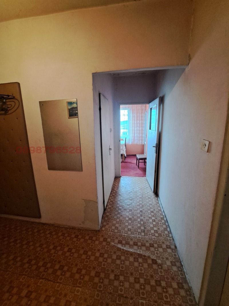 Продава 4-СТАЕН, гр. Перник, Изток, снимка 3 - Апартаменти - 52782298