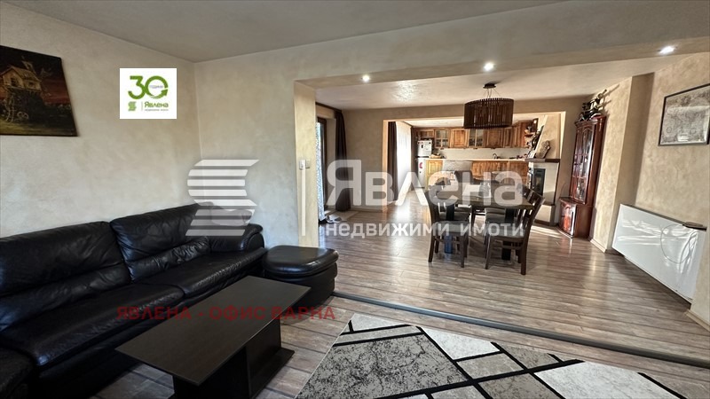 Myytävänä  Talo Varna , Zvezditsa , 226 neliömetriä | 33753406 - kuva [10]