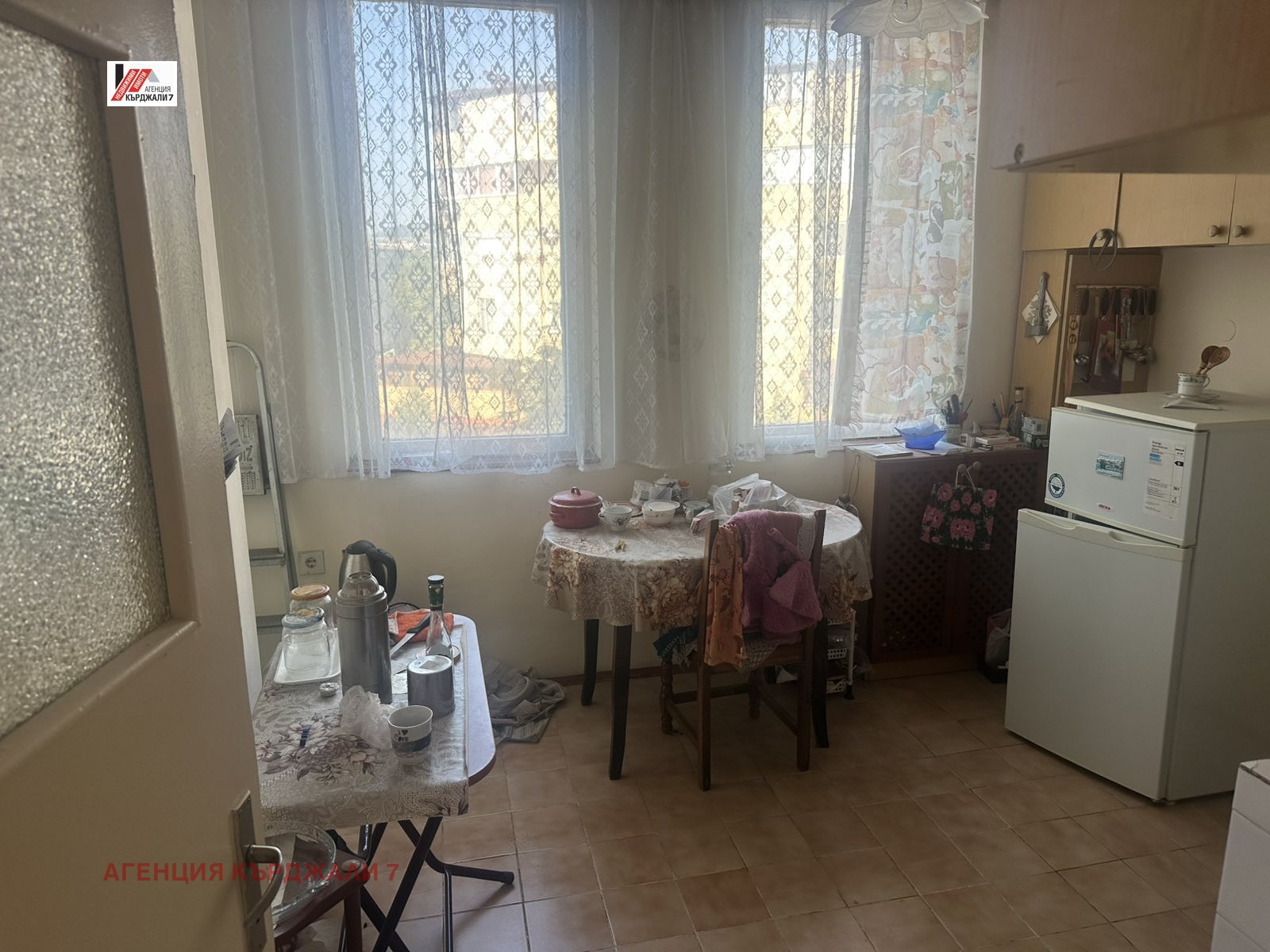 Продава 2-СТАЕН, гр. Кърджали, Център, снимка 3 - Апартаменти - 55555286